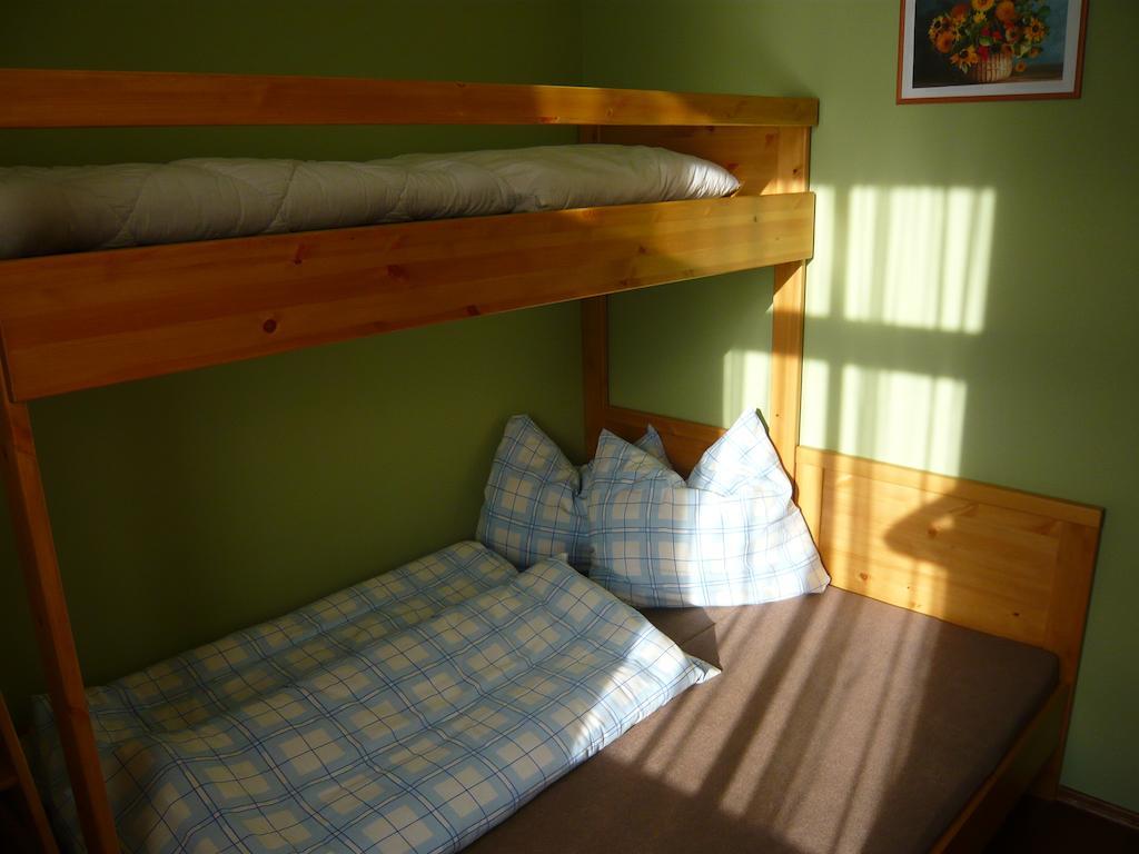 Apartmány Liška Mladé Buky Habitación foto