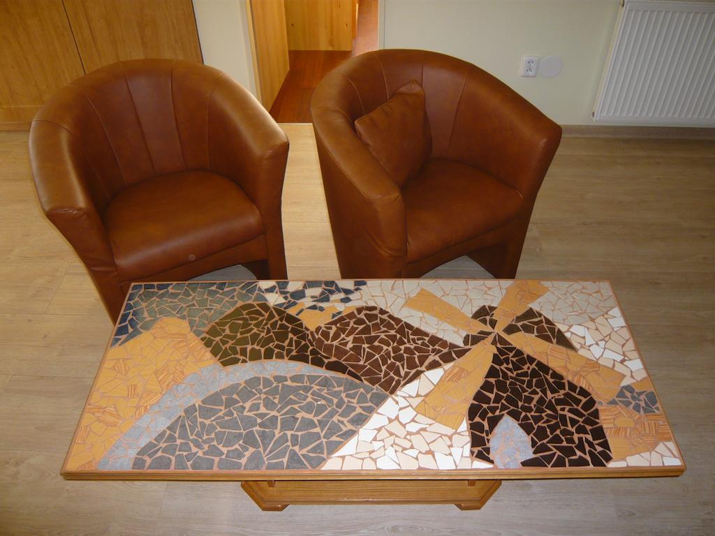 Apartmány Liška Mladé Buky Habitación foto