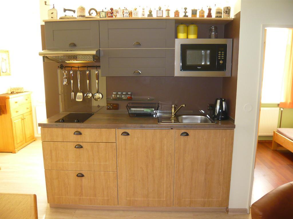 Apartmány Liška Mladé Buky Habitación foto