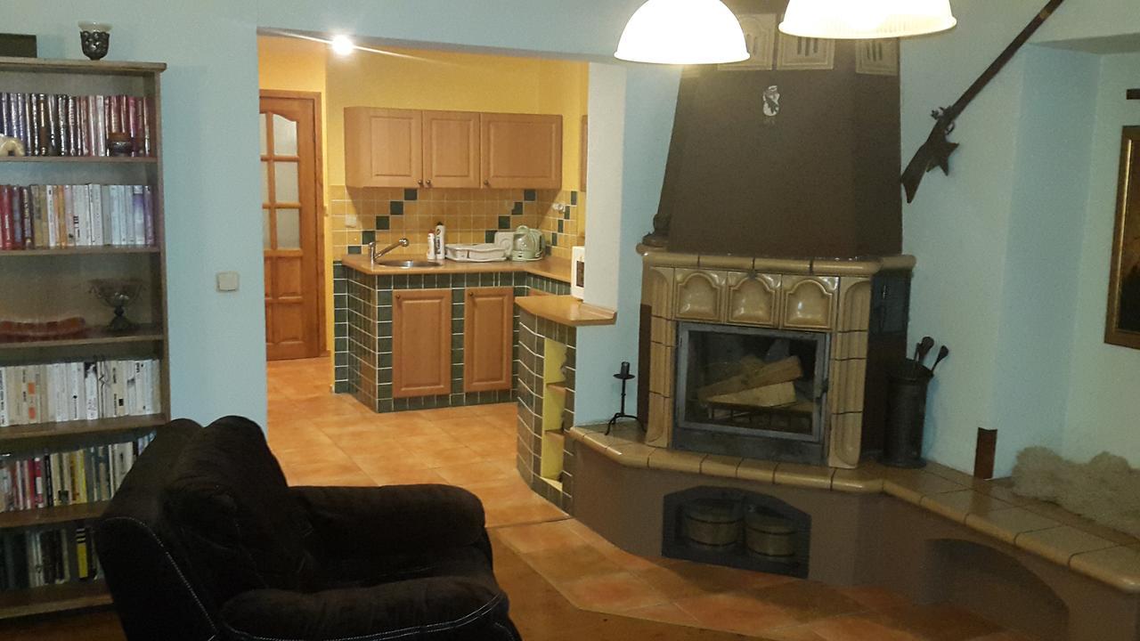 Apartmány Liška Mladé Buky Exterior foto